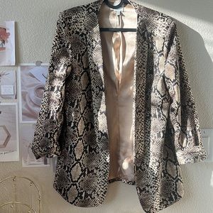 Lightweight blazer 🐍 print